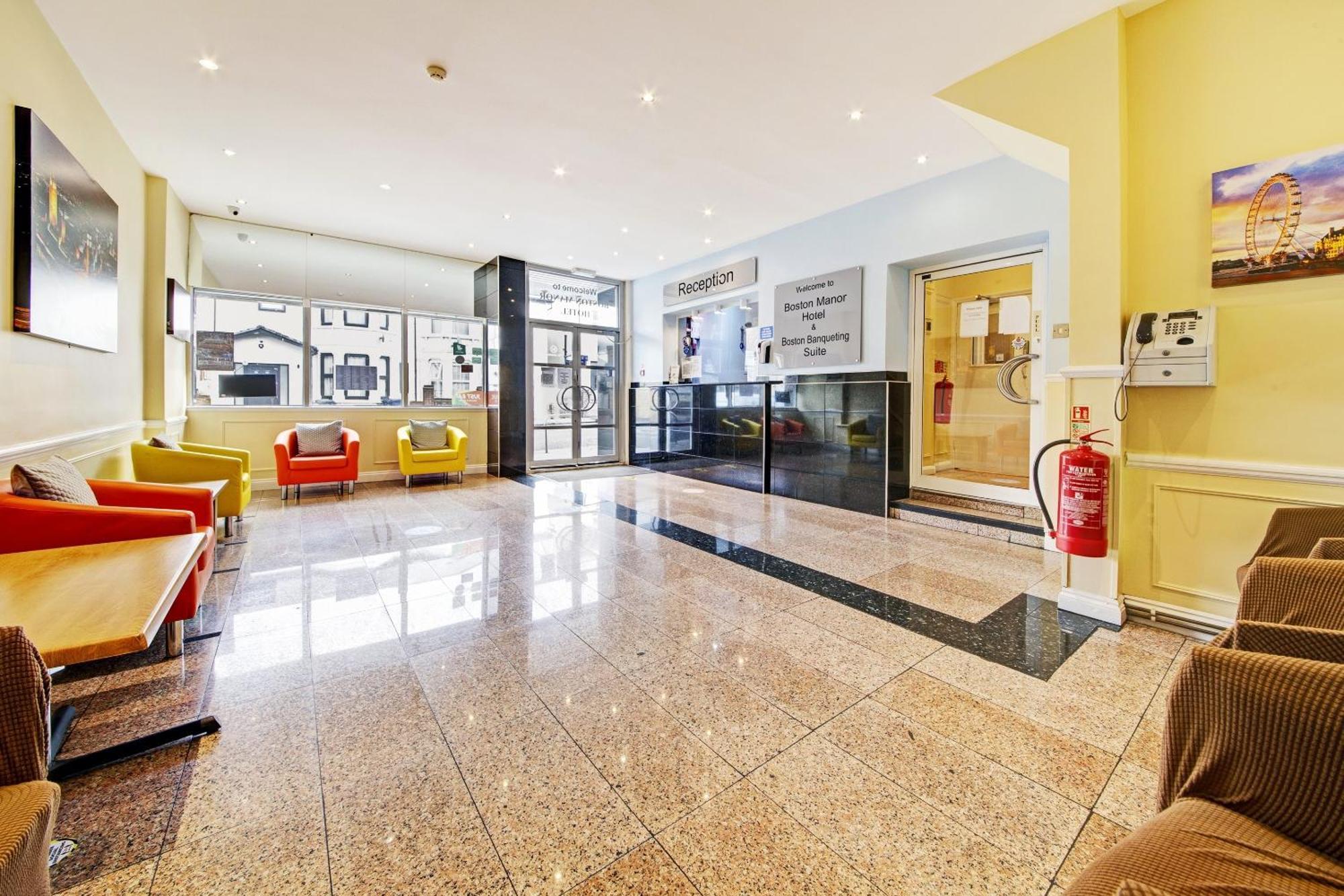Oyo Bostons Manor Hotel, Hanwell London Greenford  Esterno foto